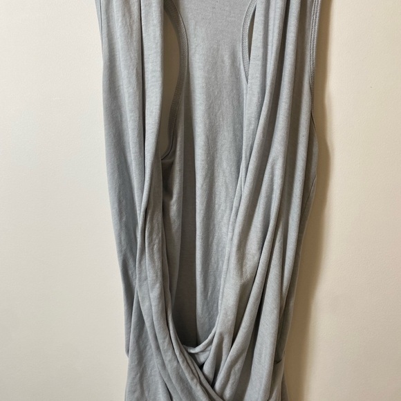 Fabletics Gray Open Front Tank Size Small - Picture 6 of 8